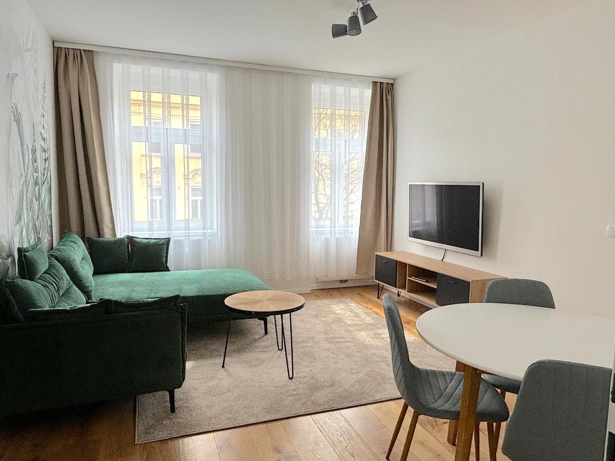 Traumhafte Wohnung Fuer 3, Grosszuegig, Walk In Dusche Wien Ngoại thất bức ảnh
