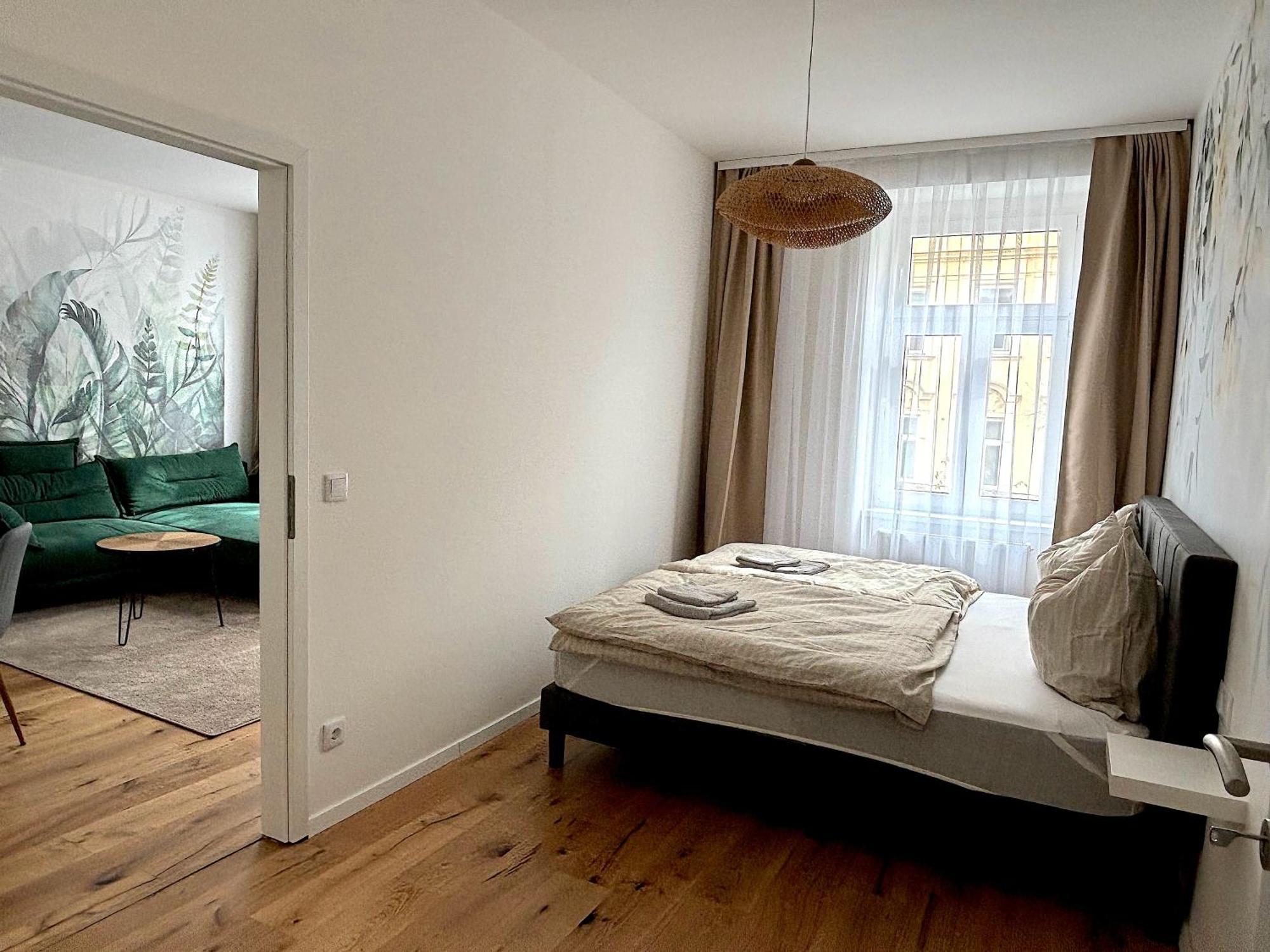 Traumhafte Wohnung Fuer 3, Grosszuegig, Walk In Dusche Wien Ngoại thất bức ảnh